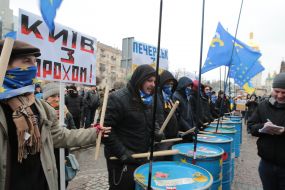 Прихильники Порошенка біля Печерського райсуд Києва