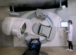 Лінійний прискорювач в  НДСЛ "Охматдит"