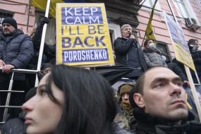 Петр Порошенко  возле здания Печерского райсуда