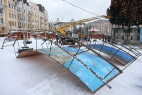 Dismantling of the main Christmas tree on Sophia Square in Kyiv