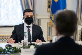 Volodymyr Zelenskyy and Entoni Blinken