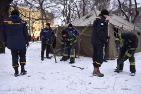 Rescuers near the house damaged in the explosion in Zaporozhye