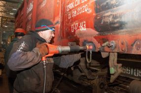 Panyutinskiy car repair plant