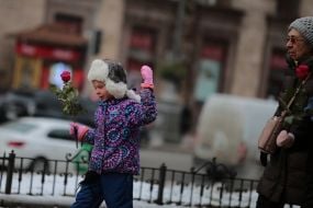 Girl with a rose