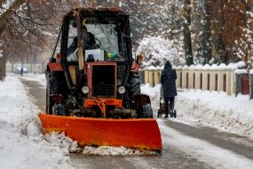 Snow removal equipment