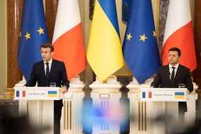 Vladimir Zelensky and Emmanuel Macron