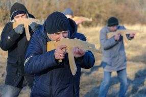 Military training for the civilian population in Lviv