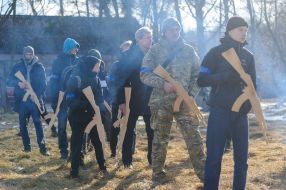 Military training for the civilian population in Lviv