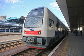 Skoda train at the train station