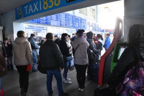Residents of Zaporozhye at the station