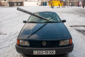 A car was smashed in Kharkiv after shelling by the Russian military occupiers