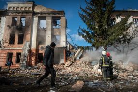 Последствия обстрела общежития возле Житомира