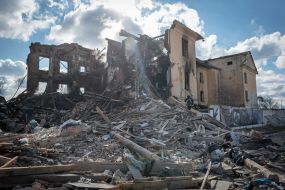 Последствия обстрела общежития возле Житомира