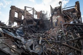 Последствия обстрела общежития возле Житомира