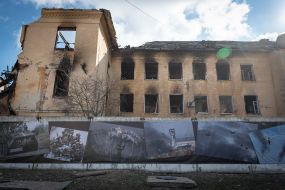 Последствия обстрела общежития возле Житомира