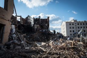 Последствия обстрела общежития возле Житомира