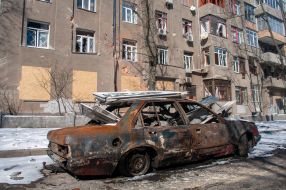 Car destroyed in Kharkiv after explosion