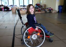 A girl in the coordination center in Lviv