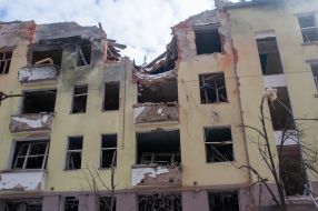 Разрушенный дом в результате обстрелов в Харькове