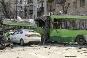 Consequences of falling rocket fragments in Kyiv