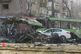 Consequences of falling rocket fragments in Kyiv