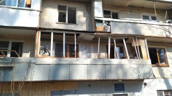 In Kyiv, an artillery shell hit a high-rise building in Svyatoshin district