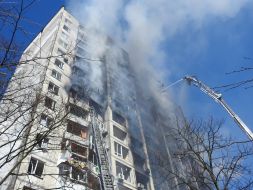 In Kyiv, an artillery shell hit a high-rise building in Svyatoshin district