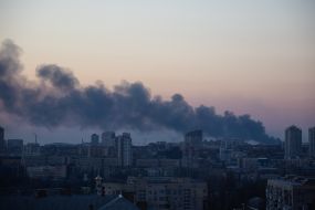 Світанок у передмісті Києва