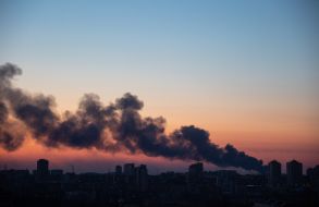 Світанок у передмісті Києва