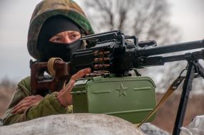 Soldier of the Armed Forces of Ukraine at the checkpoint