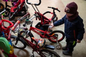 The boy chooses a bicycle in Drohobych