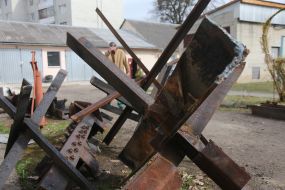 Противотанковые ежи