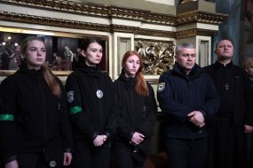 Priests and members of the national police