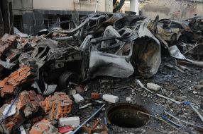 Burned cars after the Russian rocket R-500 "Kalіbr" was fired near Kharkiv