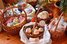 Великодня літургія  у Санктуарії Бога Отця Милосердного в Запоріжжі