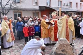 Великодня літургія  у Санктуарії Бога Отця Милосердного в Запоріжжі