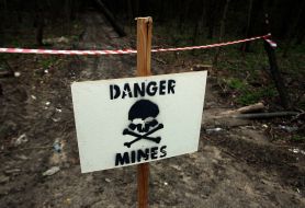 Warning sign "Mines"