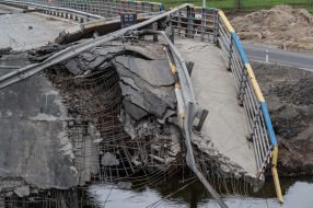 Destroyed bridge in Irpіn