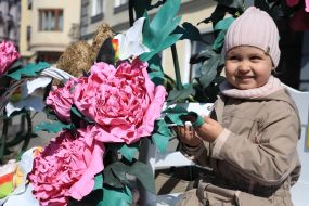 The girl is photographed near the photo area in Ivano-Frankivsk