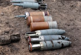 Вилучені з поля різні снаряди та вибухонебезпечні предмети