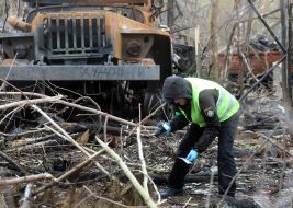 Слідчий збирає докази скоєних злочинів російських окупантів в селі Бервиця