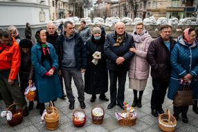 People gathered to have their Easter baskets blessed in central Zhytomyr