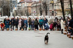 People gathered to have their Easter baskets blessed in central Zhytomyr