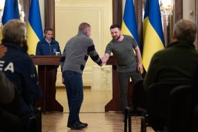 Volodymyr Zelenskyi awards employees of Chornobyl NPP