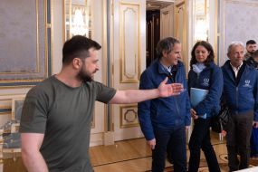 Volodymyr Zelenskyy and  Raphael Mariano Grossi