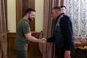 Volodymyr Zelenskyi awards employees of Chornobyl NPP