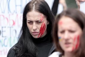 A rally demanding the rescue of Ukrainian military and civilians in Mariupol