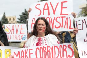 A rally demanding the rescue of Ukrainian military and civilians in Mariupol