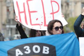 A rally demanding the rescue of Ukrainian military and civilians in Mariupol