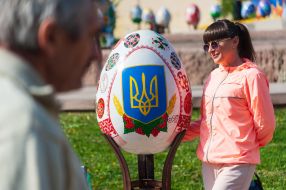 Exhibition of giant Easter eggs that survived the shelling of Kyiv